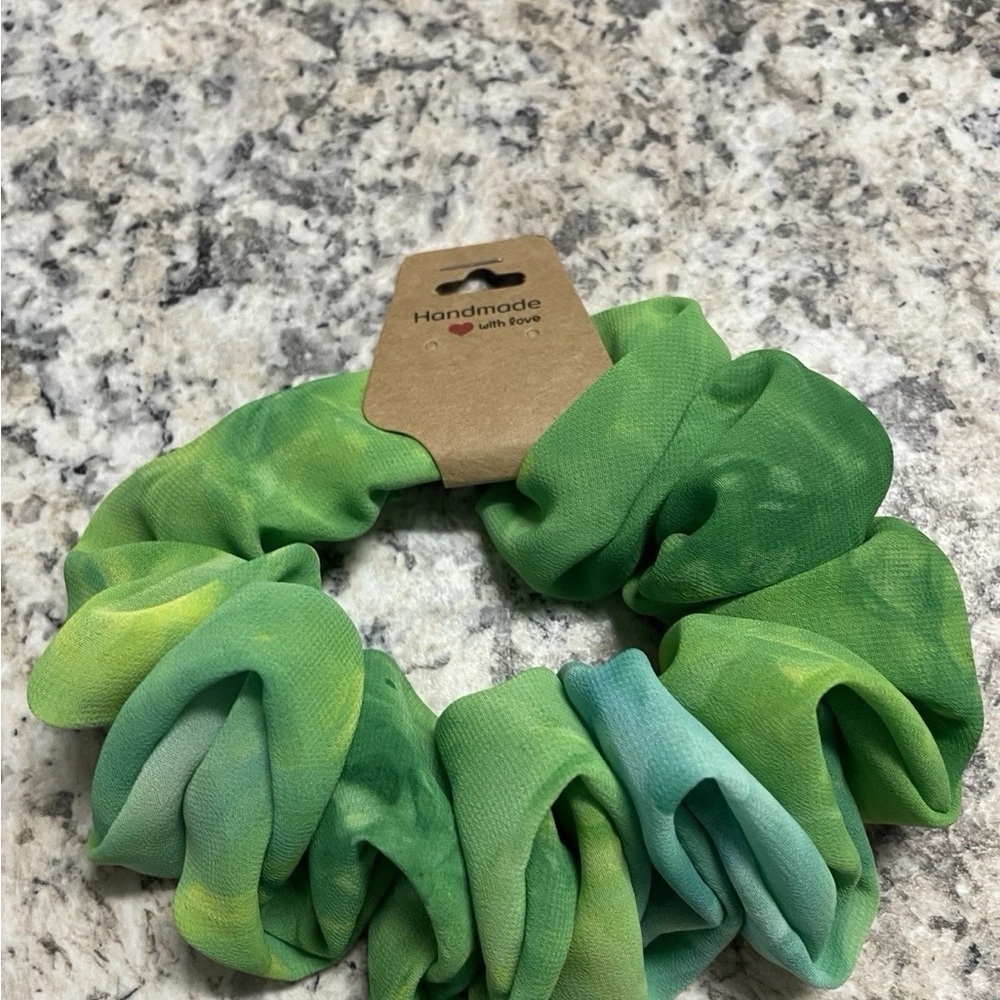 Multicolor Metallic Scrunchie - Picture 12 of 12